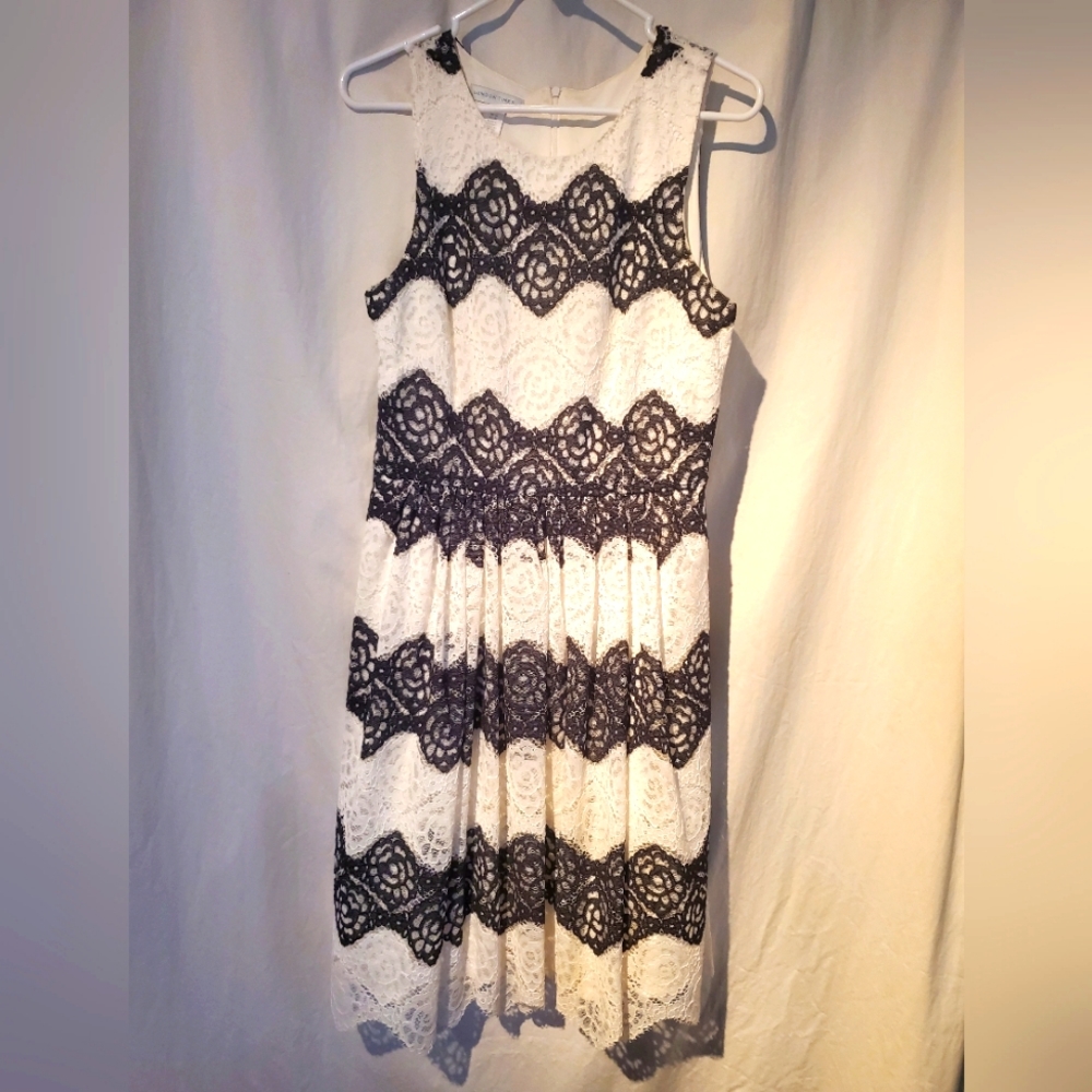 London Times White and Black Party Dress Suze 10